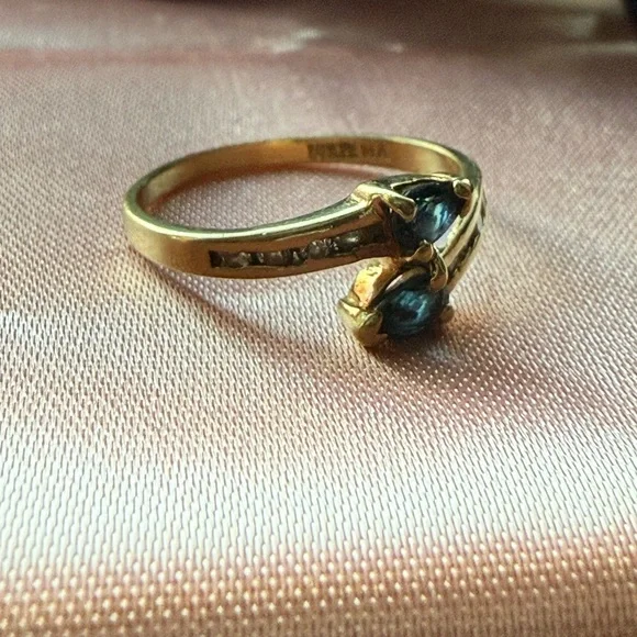 /traded/14K Gold Bypass Ring with Blue Sapphires and Diamonds - Picture 8 of 10